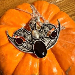 Lovely Gothic Dracula Garnet 925 Sterling Silver Plated Vampire Bat Necklace🦇
